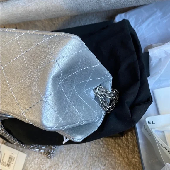 SOLD Chanel mini 2.55 in metallic leather - Picture 7 of 14